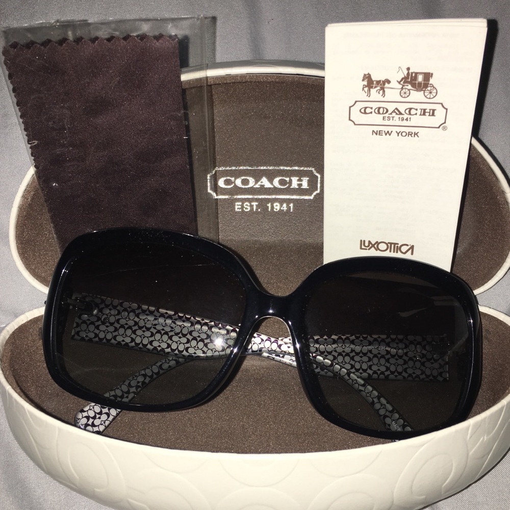 Black COACH sunglasses with original case/cloth